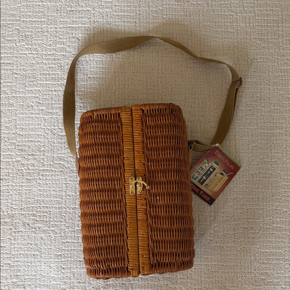 Picnic Time Other - NWT Vintage‎ Picnic Time “Bacchus” Rattan Insulated Wine Basket Shoulder Strap